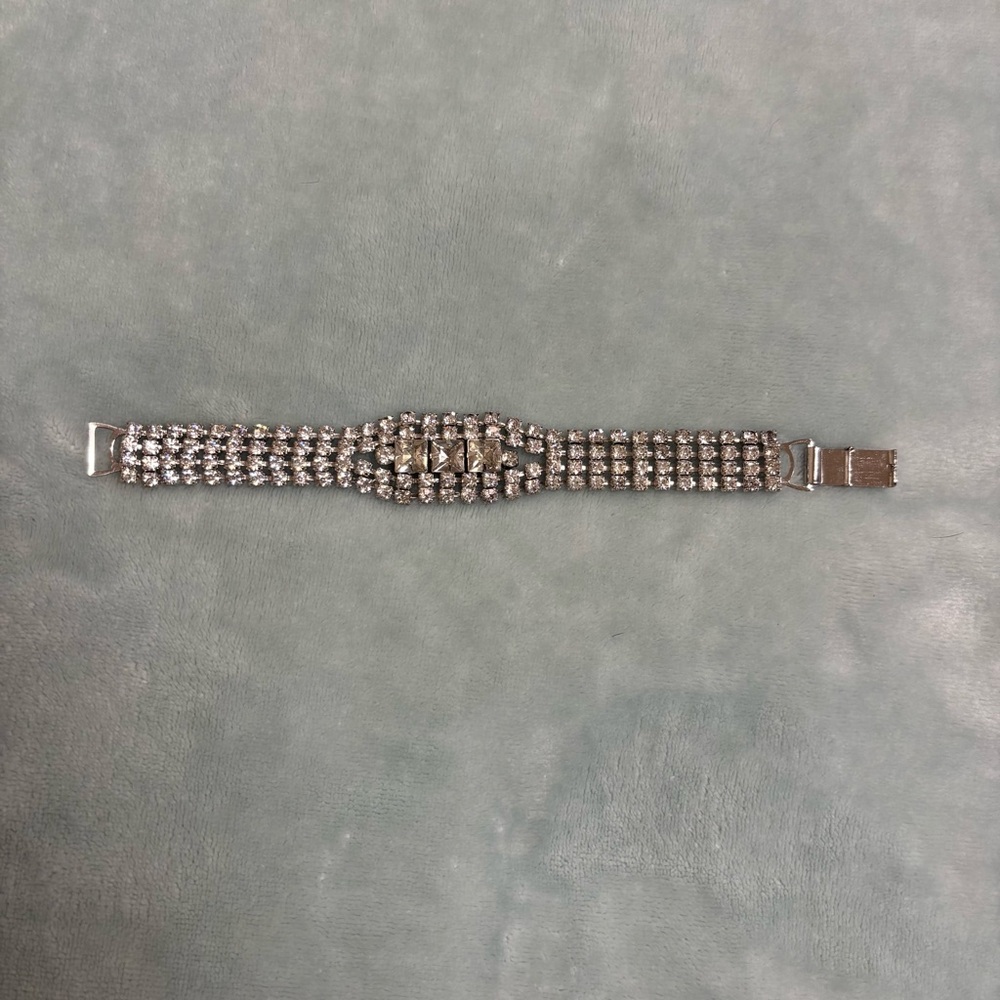 Vintage Prong Set Clear Rhinestone Art Deco Runway Bracelet Silver Tone